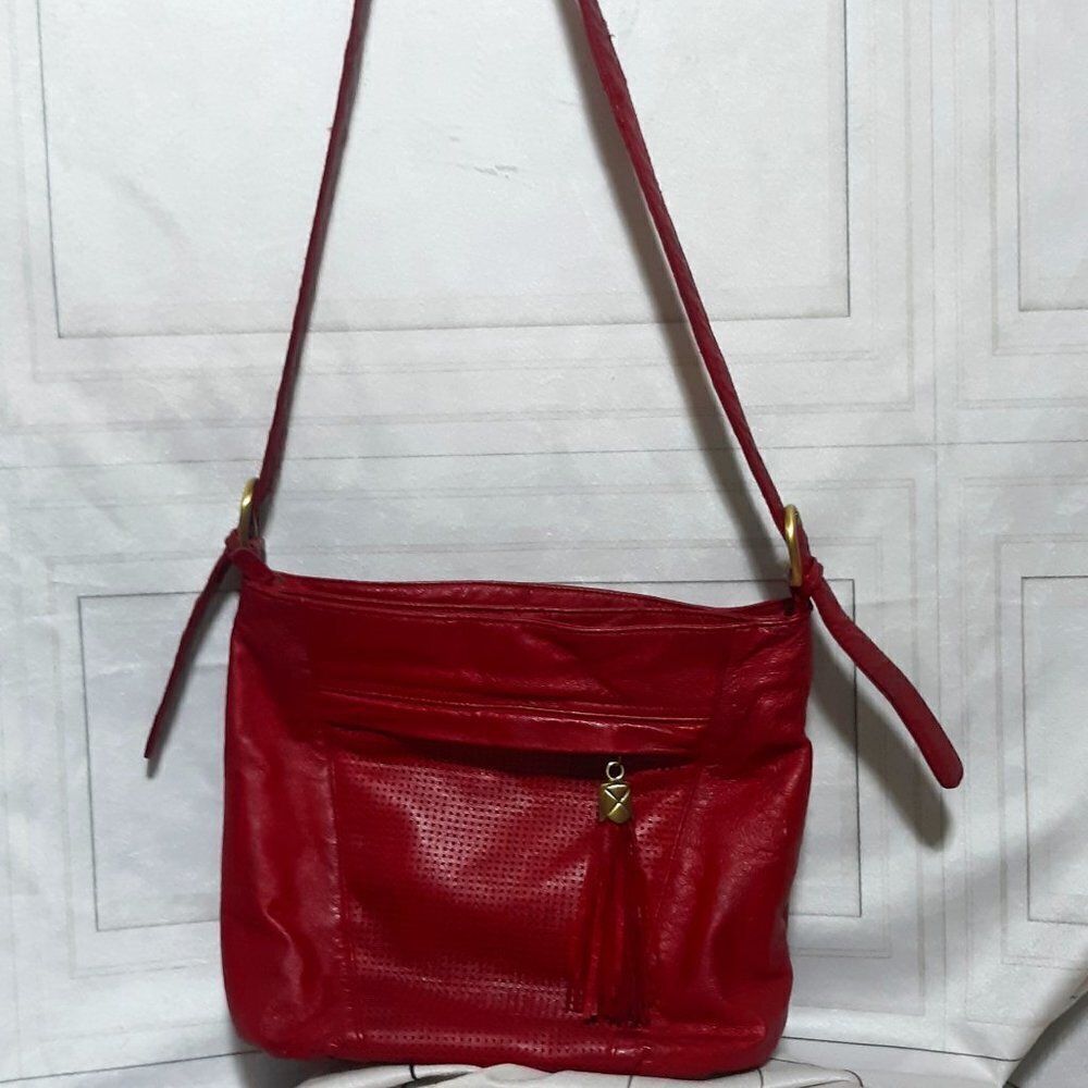 Marlo Shoulder Bag in RICH RED LEATHER 12X10